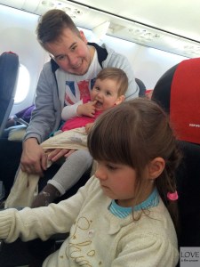 opiekuńczy wujek Sebastian