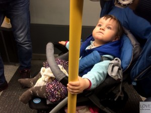 Ola w londyńskim metrze.