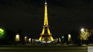 Wieża Eiffla nocą