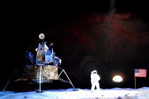 Lądowanie na księżycu "na żywo"