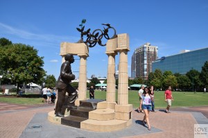 pomnik Pierre de Coubertin - Atlanta
