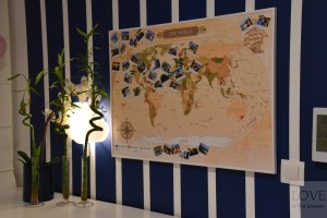 Mapa podróżników z pinezkami